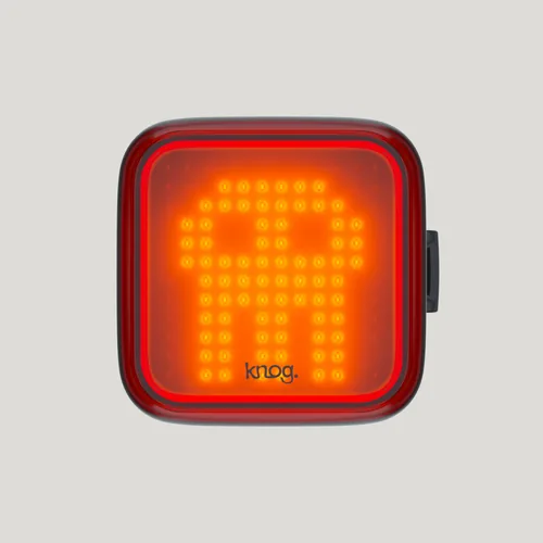 knog. Velolampe Blinder Skull Rücklicht, Schwarz - Betriebsart: Akkubetrieb - Lichtfarbe: Rot - Montageart: Gummizug - Leuchten Kategorie: Rücklicht - Lichtstärke: 100 lm - Set: Nein