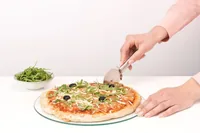Brabantia Pizzaschneider Profile Silber - Produkttyp: Pizzaschneider  - Klingenmaterial: Edelstahl - Detailfarbe: Silber - Griffmaterial: Edelstahl
