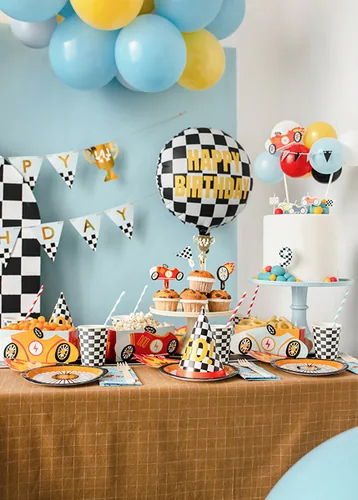 Partydeco Einwegteller Auto 26.5 x 18 cm, 6 Stück - Produkttyp: Einwegteller - Materialtyp: Papier - Material: Pappe - Detailfarbe: Schwarz - Verpackungseinheit: 6 Stück