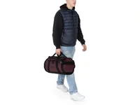 KOOR Duffle Bag Sooma 30 l, Maroon - Breite: 30.5 cm - Höhe: 40 cm - Tiefe: 50 cm - Volumen: 30 l - Farbe: Dunkelrot - Material: Recycled PET