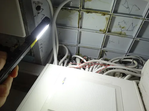 Nordride Handleuchte Pen Light Flex 200 lm, IP54, mit Magnet - Leuchten Kategorie: Handleuchte - Anwendungsbereich: Inspektion - Werkstatt - Indoor - Bau - Leuchtmittel mitgeliefert: Ja - Zusätzliche Ausstattung: Magnet - Leuchtmittel: LED - Schutzklasse: