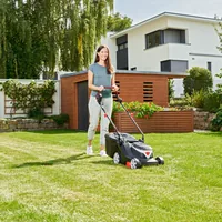 AL-KO Akku-Rasenmäher 36 V 3.25 Li Easy SET - Schneidesystem: Sichel-/Kreiselmäher - Betriebsart: Akkubetrieb - Schnittbreite: 32 cm - Akkusystem: AL-KO ENERGY FLEX 36 V - Ausstattung: Mit Akku & Ladegerät - Mähertyp: Sichelmäher
