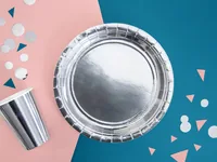 Partydeco Einwegbecher Uni 220 ml, 6 Stück, Silber - Produkttyp: Einwegbecher - Materialtyp: Papier - Material: Pappe - Detailfarbe: Silber - Verpackungseinheit: 6 Stück