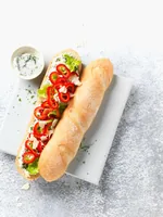 Schnitzer Bio Baguette classic  glutenfrei 2 x 180g - Produkttyp: Brot - Nährwertangabe pro: 100 g - Energiegehalt (in kj): 858 KJ - Energiegehalt (in kcal): 204 Kcal - Fett: 4.2 g - Gesättigte Fettsäuren: 0.5 g