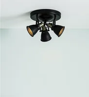 Markslöjd Aufbauspot Alton 3L Schwarz - Leuchten Kategorie: Deckenleuchte - Betriebsart: Netzbetrieb - Lampensockel: E14 - Farbtemperatur Kelvin: Je nach Leuchtmittel - Gesamtleistung: 120 W - Farbwiedergabeindex CRI: 0