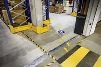 DURABLE Gebotsaufkleber 'Fußgängerweg benutzen'