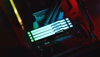 Kingston Technology FURY Beast RGB Speichermodul 8 GB 1 x 8 GB DDR5 5200 MT/s 288-pin DIMM