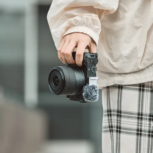 Smallrig L-Winkel mit Handgriff für EOS R50 V - Detailfarbe: Schwarz