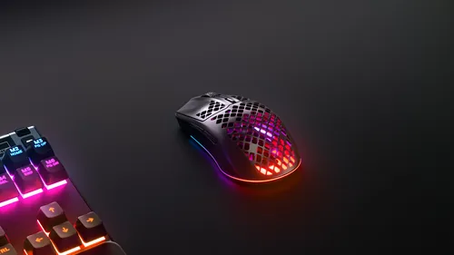 Steel Series Gaming-Maus Aerox 3 Wireless Schwarz - Maus Features: Spritzwassergeschützt - Programmierbare DPI-Einstellung - Staubgeschützt - RGB-Beleuchtung - Daumentaste - Beleuchtung - Bedienungsseite: Rechtshänder - Detailfarbe: Schwarz matt - Schwarz