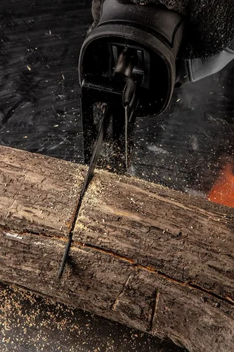 Sabre saw 710W