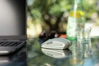 Cherry Gentix BT - Maus-Typ: Mobile - Maus Features: Umschaltbare DPI-Auflösung - Daumentaste - Scrollrad - 128-Bit-Verschlüsselung - Bedienungsseite: Rechtshänder - Detailfarbe: Grün - Verbindungsart: Kabellos - Schnittstelle: Bluetooth