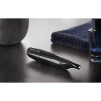 Remington Nasen- & Ohrhaarschneider NE3150 - Rasierart: Trocken - Körperbereich: Augenbrauen - Ohr - Nase - Detailfarbe: Schwarz - Minimale Schnittlänge: 0 mm - Maximale Schnittlänge: 0 mm - Trimmer Funktionen: Präzisionstrimmer