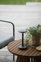 Markslöjd Akku-Tischleuchte Petit IP44 - Schwarz - Dimmbar: dimmbar - Lichtfarbe: Warmweiss - Zusätzliche Ausstattung: Dimmer - Leuchtenfarbe: Schwarz - Gesamtleistung: 2 W - Lampensockel: LED fest verbaut