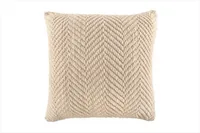 Tiseco Kissen Renee 45 x 45 cm, Elfenbein - Breite: 45 cm - Detailfarbe: Elfenbein - Nachhaltigkeit: Nicht angegeben - Bezug abnehmbar: Nein - Mit Bezug: Ja - Produkttyp: Kissen mit Füllung