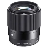 Sigma Festbrennweite 30mm F/1.4 DC DN – Fujifilm X-Mount - Objektivtyp: Standard - Widerstandsfähigkeit: Spritzwassergeschützt - Staubgeschützt - Filterdurchmesser: 52 mm - Brennweite Max.: 30 mm - Anzahl Gruppen: 7 - Anzahl Linsen: 9