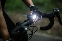 BBB Velolampe Nano Strike 400 Frontlicht - Betriebsart: Akkubetrieb - Lichtfarbe: Weiss - Montageart: Gummizug - Leuchten Kategorie: Vorderlicht - Leuchtmittel: LED - Lichtstärke: 400 lm