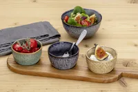 Leonardo Snackschale Matera 1 Stück, Grün - Unterteilungsmöglichkeit: Nein - Material: Keramik - Detailfarbe: Grün - Set: Nein - Durchmesser: 8 cm - Verpackungseinheit: 1 Stück
