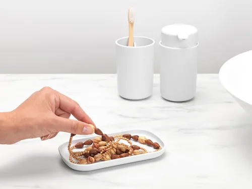 Brabantia Seifenspender-Set ReNew mit Zahnputzbecher und Schale Weiss - Wandmontage: Nein - USB-Schnittstelle: Nein - Sensor-Technik: Nein - Detailfarbe: Weiss - Fassungsvermögen: 250 ml