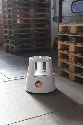 WEDO Rollhocker SuperStep Weiss - Material: Kunststoff - Belastbarkeit: 150 kg - Sitzhöhe: 43 cm