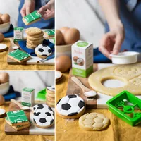 Decora Guetzli-Ausstecher-Set 2 Stück, Fussball - Detailfarbe: Rosa - Grün - Materialtyp: Kunststoff - Material: Kunststoff - Set: Ja - Stehkeks: Nein - Verpackungseinheit: 2 Stück