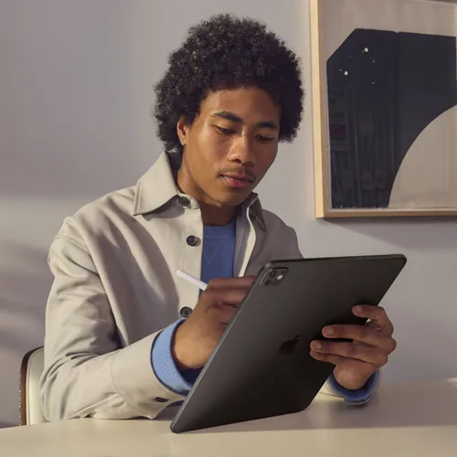 Apple iPad Pro 5G Apple M LTE-TDD & LTE-FDD 27.9 cm (11") 16 GB Wi-Fi 7 (802.11be) iPadOS 26