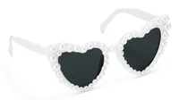 PARTYDECO Brille 13,5x5x13cm OKR27 Herzförmig mit Perlen weiss