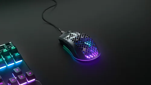 Steel Series Gaming-Maus Aerox 3 Schwarz - Maus Features: Spritzwassergeschützt - Programmierbare DPI-Einstellung - Staubgeschützt - RGB-Beleuchtung - Daumentaste - Beleuchtung - Bedienungsseite: Rechtshänder - Detailfarbe: Schwarz matt - Schwarz - Gewich
