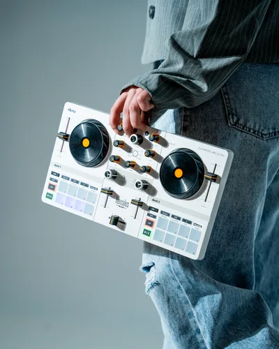 Hercules DJControl Mix Ultra White